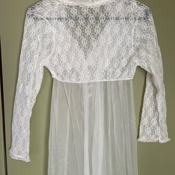VTG 70s Elle White Sheer Lace Robe Sz Small - Picture 3 of 8